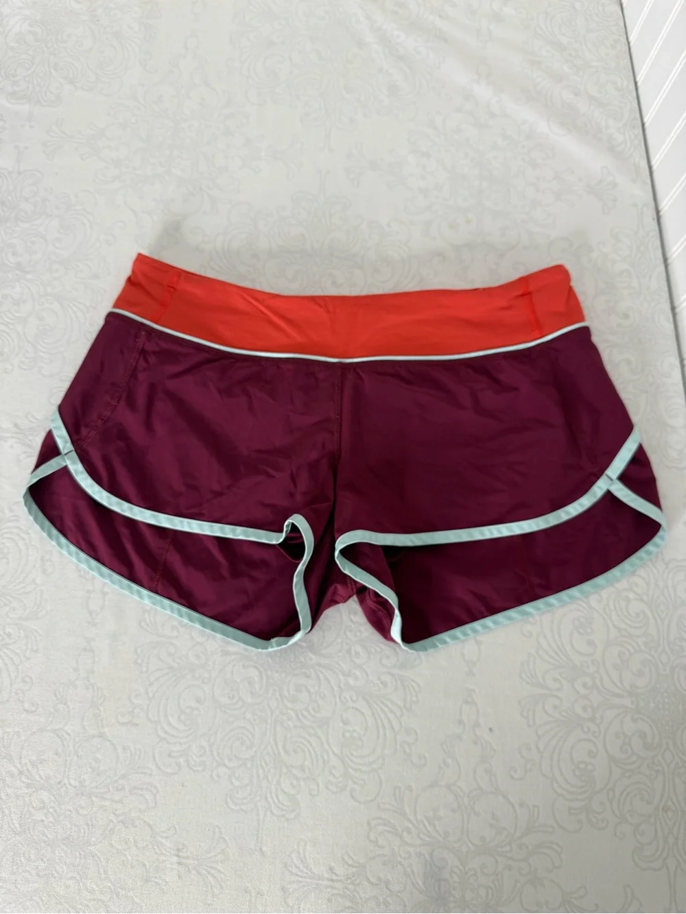 Lululemon Run: Speed Short *4-way Stretch Size 8